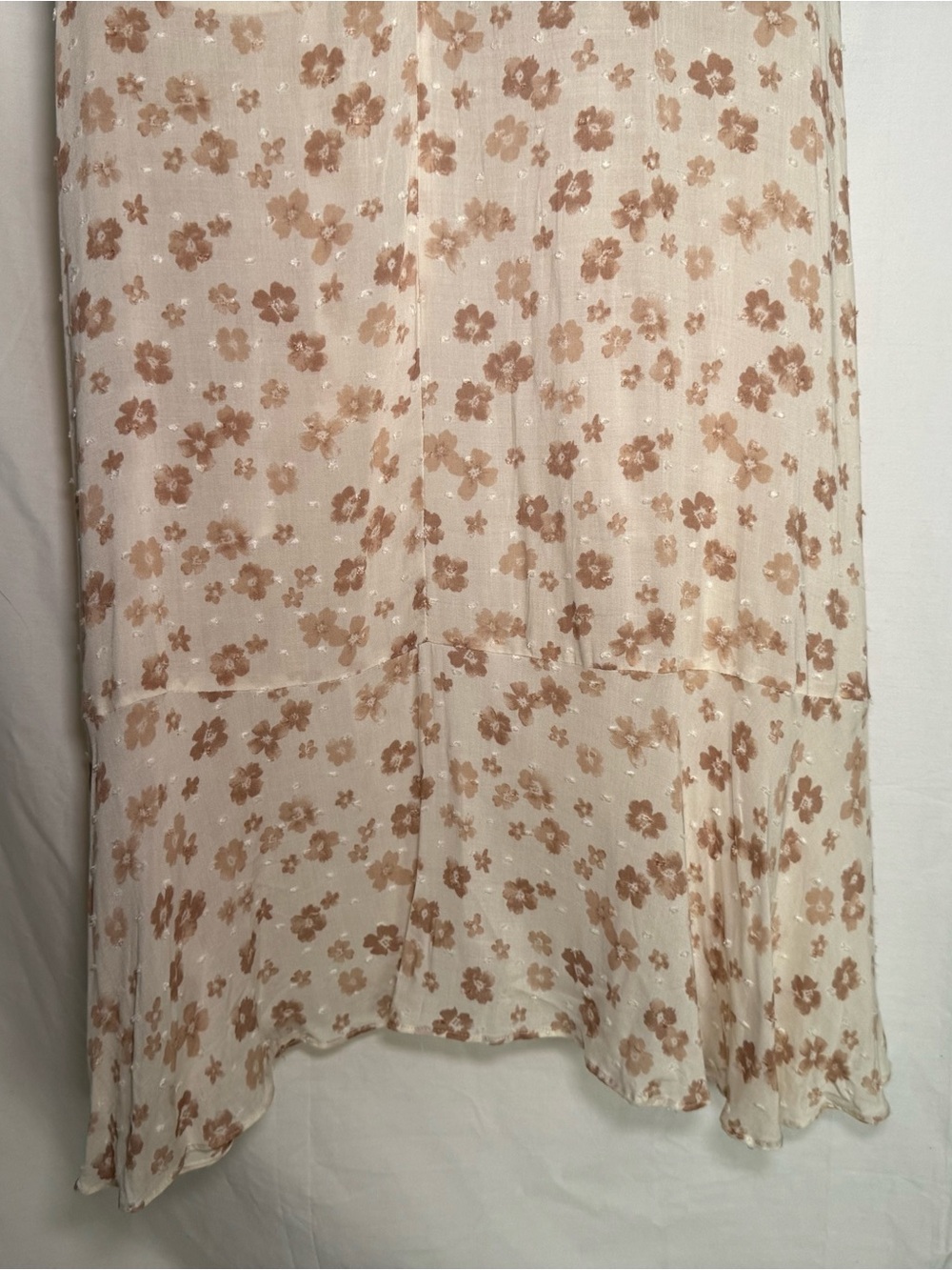 Altar'd State Floral Swiss Dot High-Low Maxi Faux Wrap Dress Cream Mauve Small - Picture 10 of 12